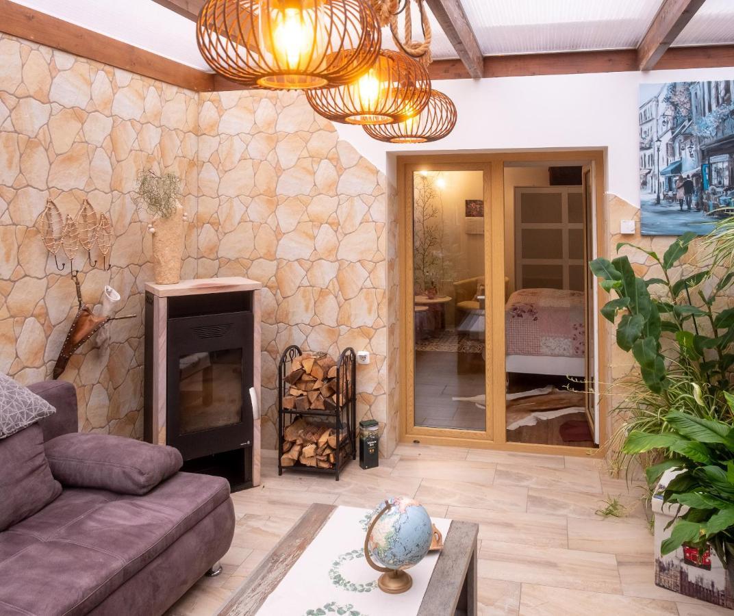 Unser Studio-Apartment "Wohlfuehloase" Oranienburg Luaran gambar